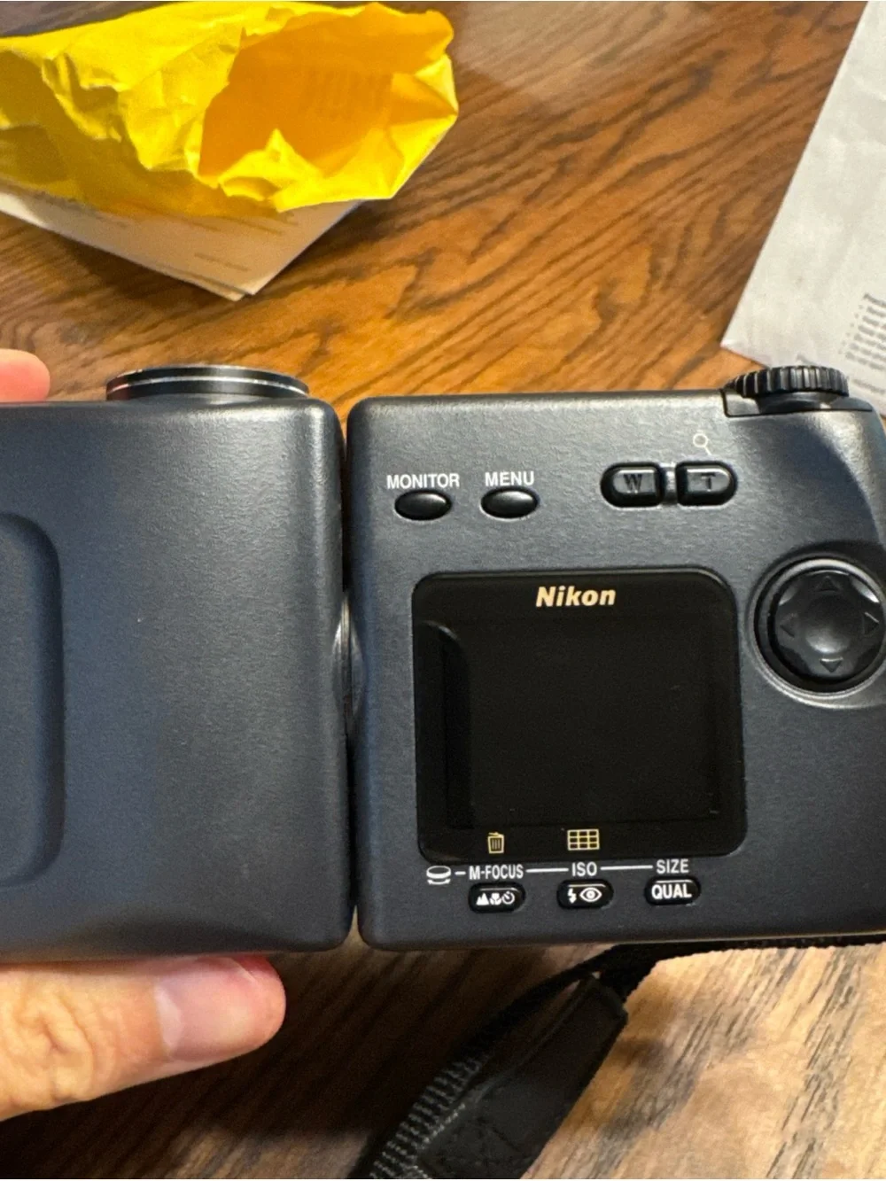 Nikon Coolpix 990 digital camera Tested